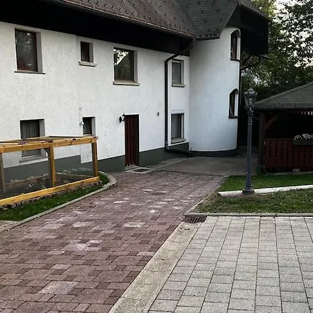 Pension Schmidt - Schwarzwaldnest - Voll Ausgestattetes Apartment Haeusern Exterior photo